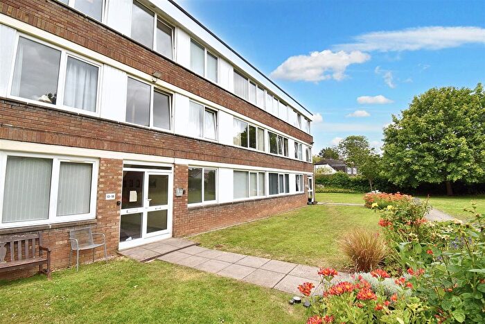 3 Bedroom Flat To Rent In Grange Court Road, Henleaze, BS9