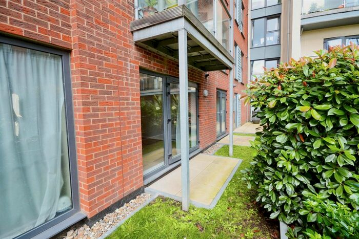 1 Bedroom Flat To Rent In Midland Road, Hemel Hempstead, HP2