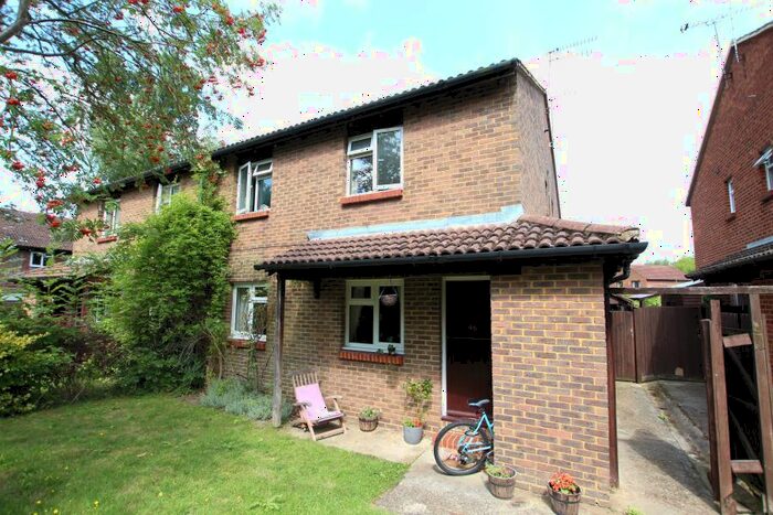 2 Bedroom Maisonette To Rent In Goldsworth Park, GU21