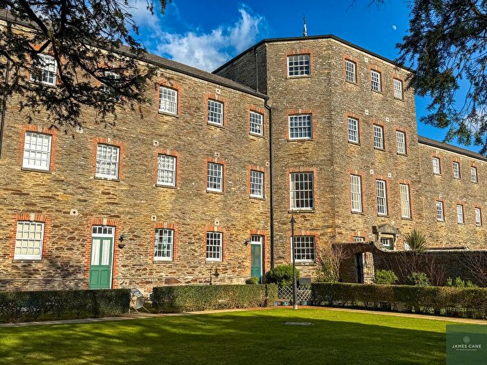 3 Bedroom Town House For Sale In Yew Tree Court, Truro, TR1