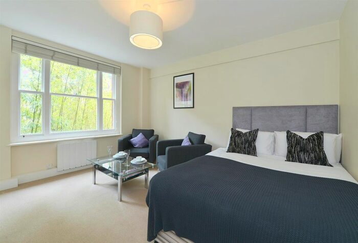 1 Bedroom Flat To Rent In Hill Street, London W1J