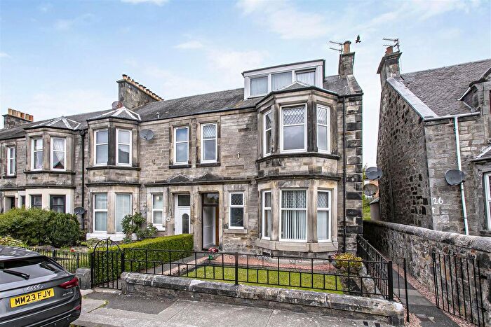 3 Bedroom Flat For Sale In Dewar Street, Dunfermline, KY12