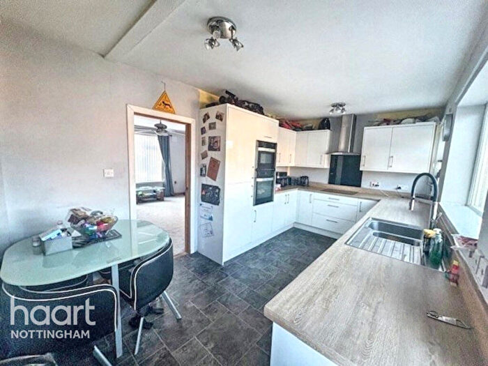 4 Bedroom Semi-Detached House For Sale In Alwyn Road, Broxtowe, NG8