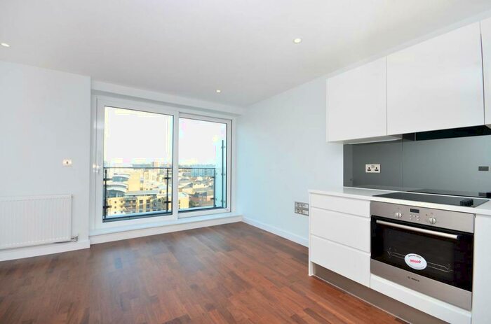 2 Bedroom Flat To Rent In Knights Tower, Deptford, London, SE8