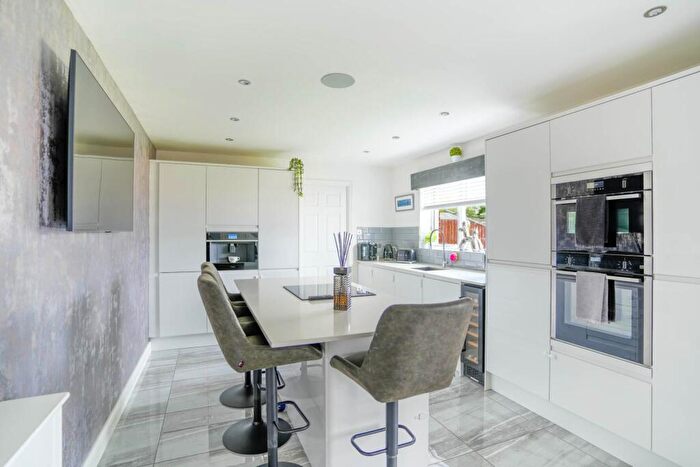 6 Bedroom Detached House For Sale In Lochrig Court, Stewarton, KA3