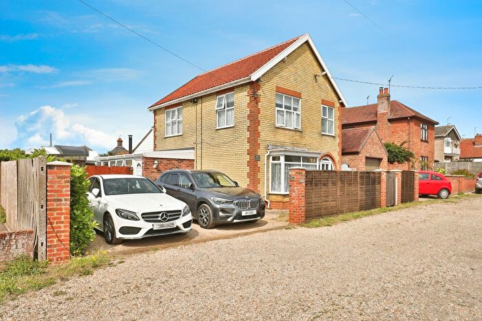 3 Bedroom Detached House For Sale In Ratcliffe Road, Fakenham, NR21