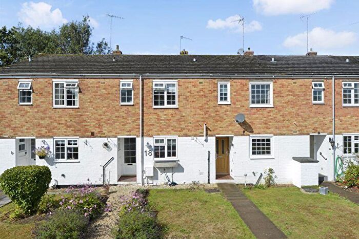 3 Bedroom Terraced House For Sale In Charts Close, Cranleigh, GU6