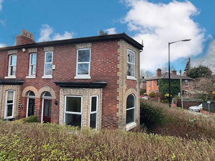 3 Bedroom Property For Sale In Chapel Road, Sale, M33