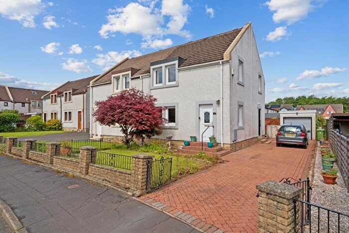 3 Bedroom Semi-Detached House For Sale In Craiglomond Gardens, Balloch, G83