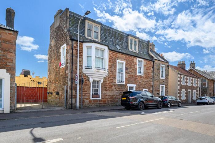 6 Bedroom Detached House For Sale In Bank Street, Elie, Leven, Fife, KY9