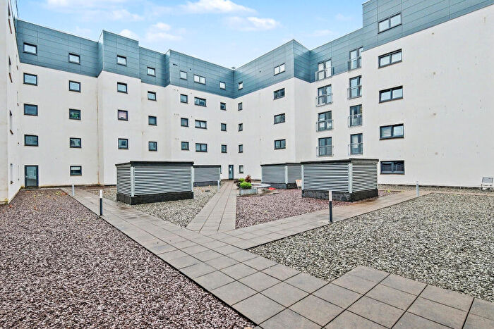 2 Bedroom Flat For Sale In Pollokshaws Road, Strathbungo, Glasgow, G41