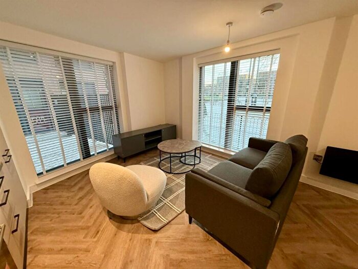 2 Bedroom Apartment To Rent In Weavers House, Castleward Boulevard, Derby, DE1