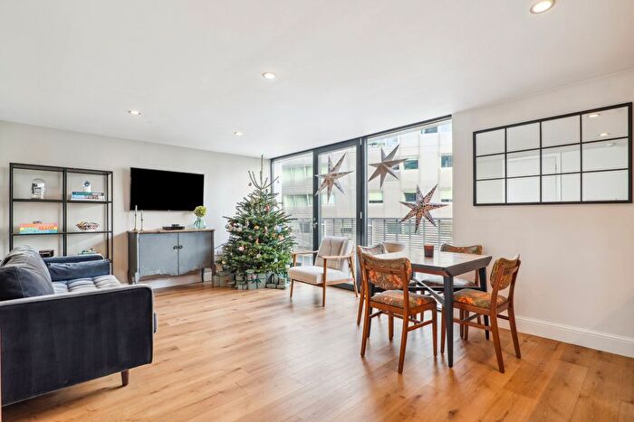 1 Bedroom Flat To Rent In Hester Road, Battersea Park, SW11