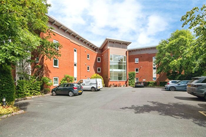 2 Bedroom Flat For Sale In Birchfield Road, Redditch, Worcestershire, B97