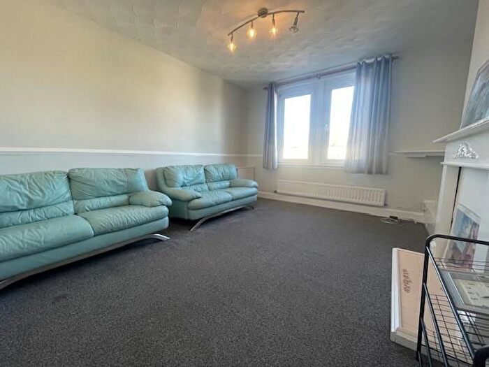 2 Bedroom Flat To Rent In Hilton Road, Woodside, Aberdeen, AB24