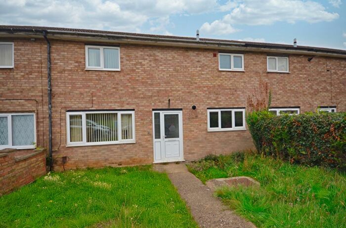 3 Bedroom Terraced House For Sale In Highfield Road, Kettering, NN15