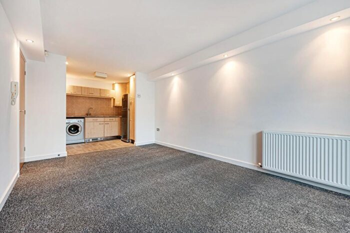 1 Bedroom Flat To Rent In Callender Street, Ramsbottom, BL0