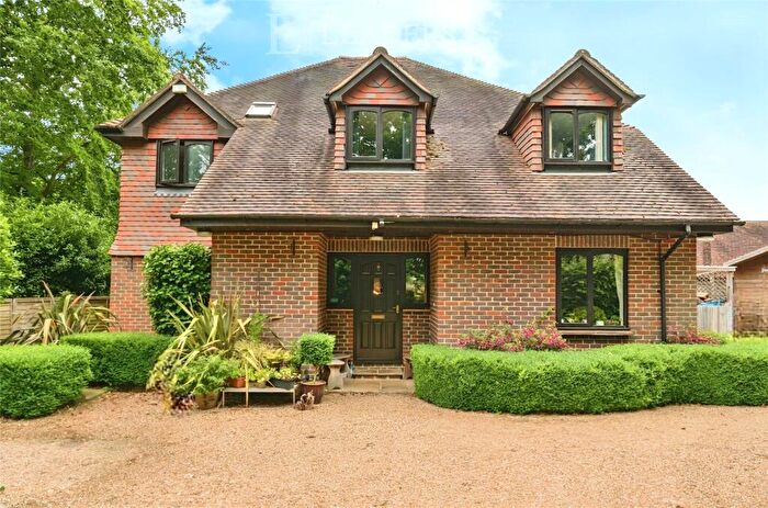 4 Bedroom Detached House For Sale In Hambrook Hill North, Hambrook, Chichester, PO18