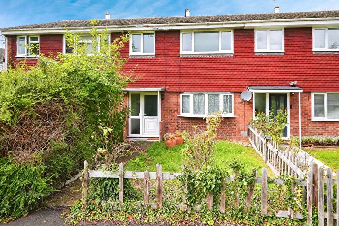 3 Bedroom Terraced House For Sale In Castle Walk, Didcot, OX11
