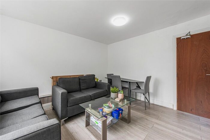 4 Bedroom Flat To Rent In Norton House, Aytoun Road, London, SW9