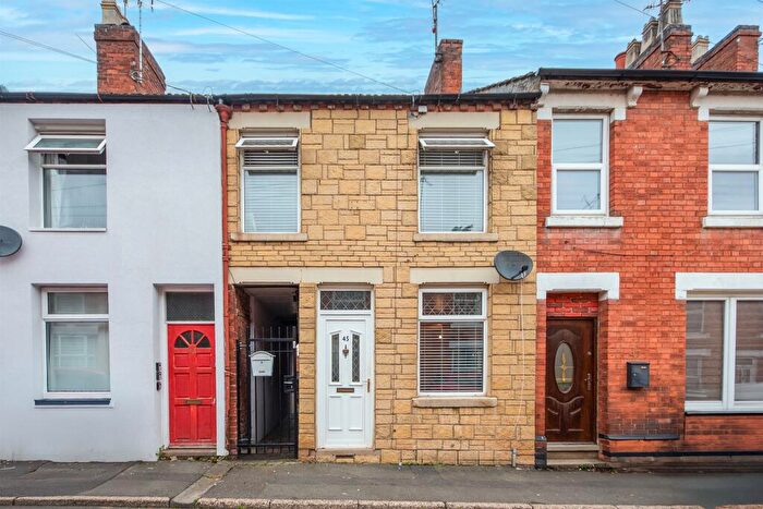 2 Bedroom Terraced House For Sale In Princes Street, Kettering, NN16