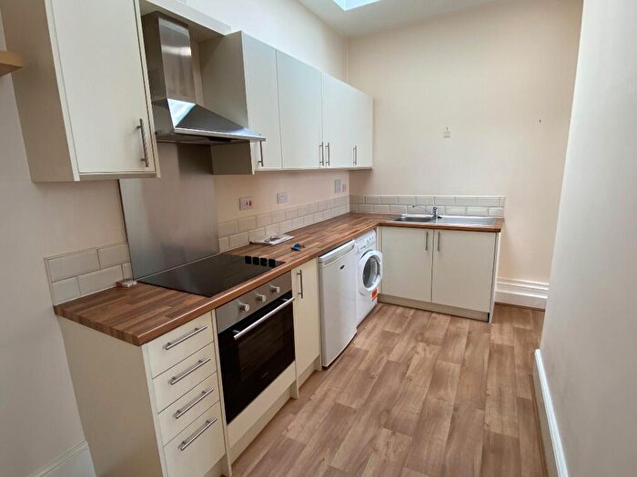 1 Bedroom Flat To Rent In High Street, Southampton, Hampshire, SO14