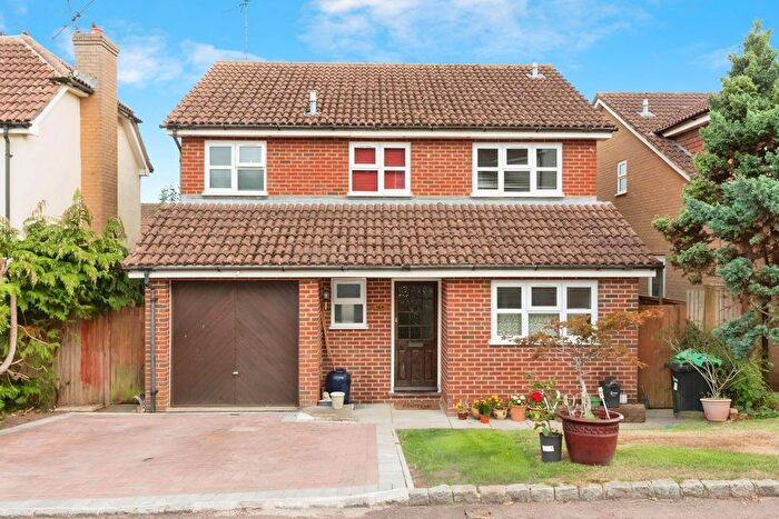 4 Bedroom Detached House For Sale In Thurnscoe Close, Lower Earley, RG6