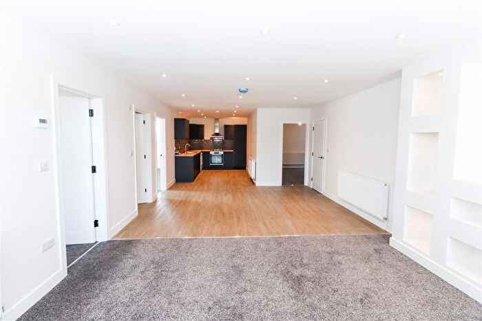 2 Bedroom Flat To Rent In Old Coppice Side, Heanor, DE75