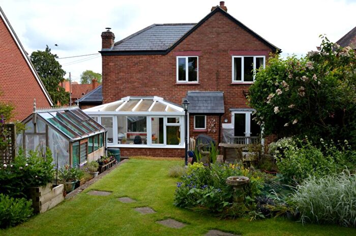3 Bedroom Detached House For Sale In Main Street, Beachampton, Milton Keynes, MK19