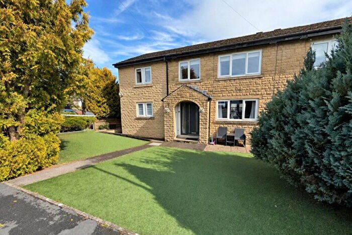 4 Bedroom Semi-Detached House For Sale In Dales Avenue, Embsay, North Yorkshire, BD23