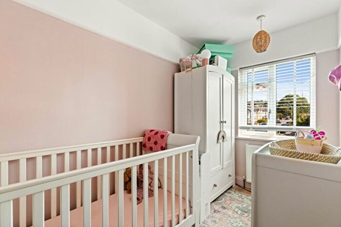 3 Bedroom End Of Terrace House For Sale In Dawson Road, Folkestone, CT19