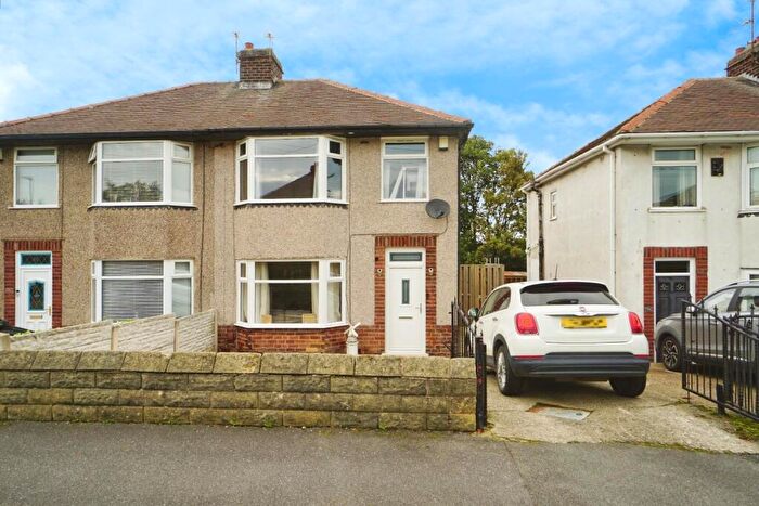 3 Bedroom Semi Detached House For Sale In Farview Road, Sheffield, S5