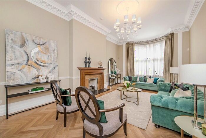 6 Bedroom Semi-Detached House To Rent In Harley Street, Marylebone, London, W1G