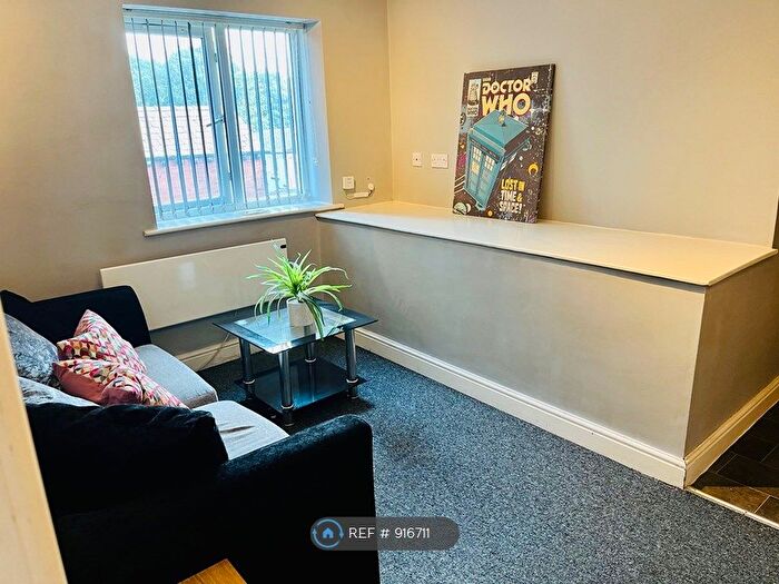 1 Bedroom Flat To Rent In Bath Court, Bolton, BL2