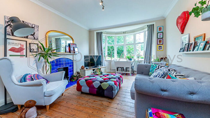 1 Bedroom Apartment To Rent In Granville Court, Mount View Road, London, N4