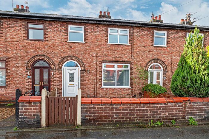 3 Bedroom Terraced House To Rent In Thelwall Lane, Latchford, Warrington, WA4