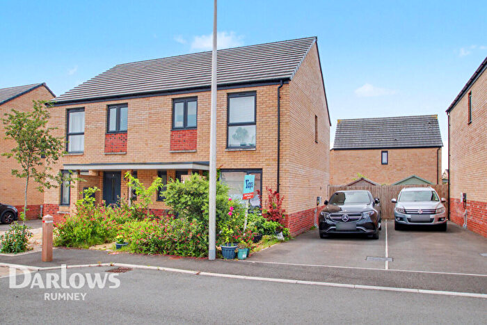 3 Bedroom Semi Detached House For Sale In Rhodfa'r Ysgol, Cardiff, CF3