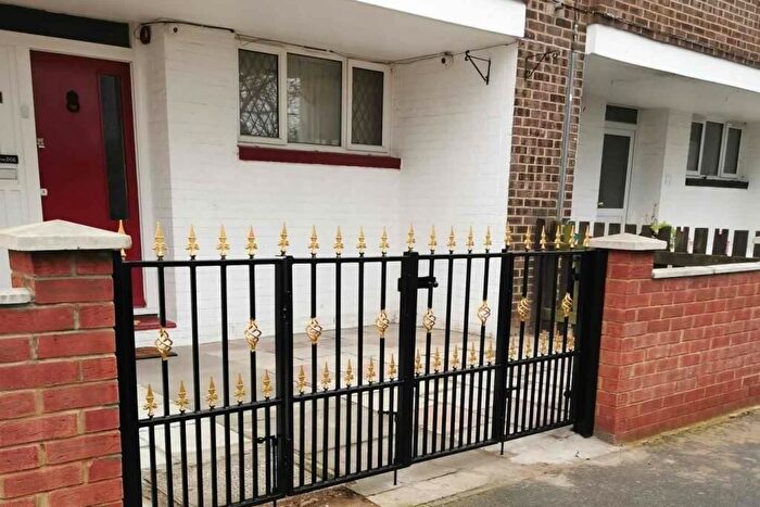 3 Bedroom Maisonette To Rent In Sandy Drive, Feltham, TW14