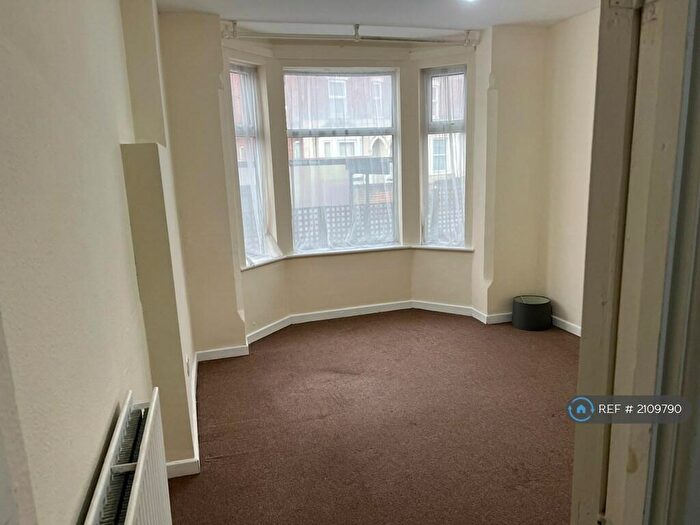 1 Bedroom Flat To Rent In Colwick Road, Nottingham, NG2