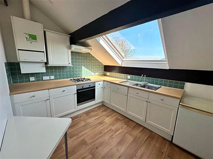 2 Bedroom Apartment To Rent In Flat D, Leeds Road, Guiseley, Leeds, LS20