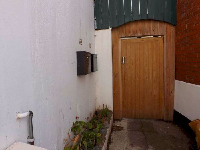 1 Bedroom Flat To Rent In French Street, Teignmouth, TQ14