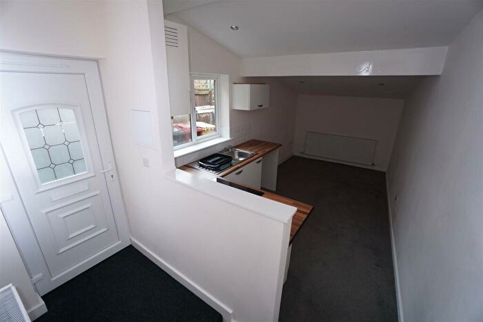 3 Bedroom Flat For Sale In Church Street, Westhoughton, BL5