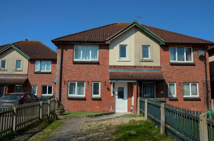 3 Bedroom Semi-Detached House To Rent In Eveleigh Road, Royal Wootton Bassett, Swindon, SN4