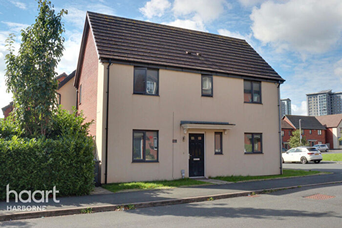 3 Bedroom Detached House For Sale In Argyll Way, Smethwick, B66
