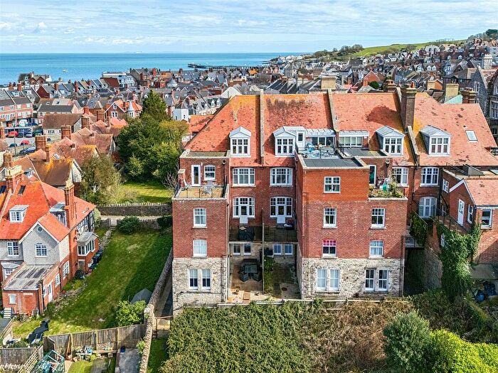 1 Bedroom Flat For Sale In High Street, Swanage, BH19