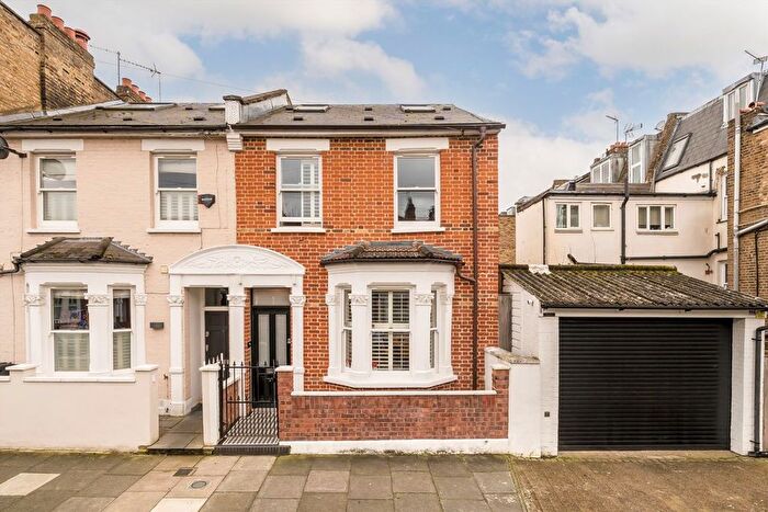 4 Bedroom End Terrace House For Sale In Knivet Road, Fulham, SW6