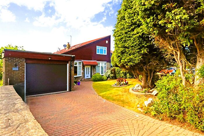 4 Bedroom Link Detached House For Sale In Sherwood Close, Murton Village, Newcastle Upon Tyne, Tyne And Wear, NE27