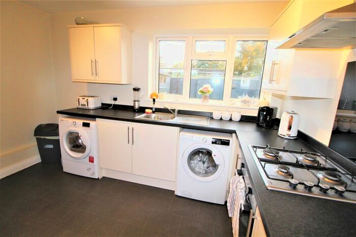 3 Bedroom Semi-Detached House For Sale In North End Road, Tetney, Grimsby, N.E. Lincs, DN36