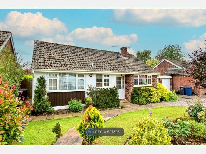 3 Bedroom Bungalow To Rent In Russell Close, Amersham, HP6