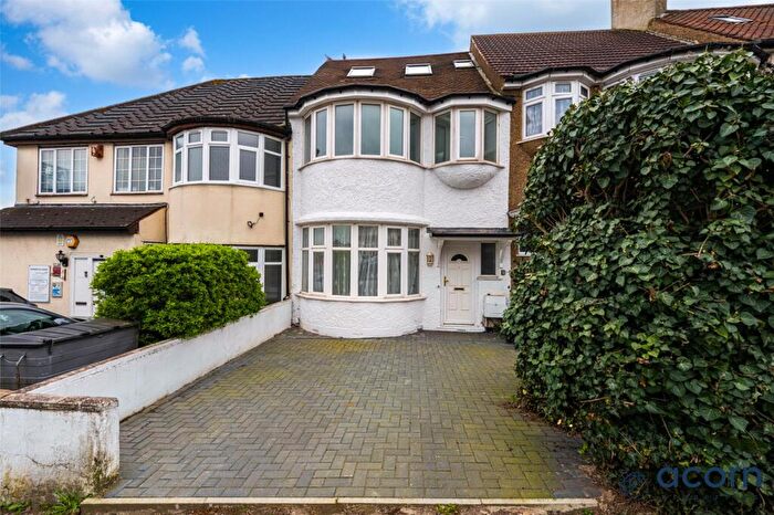 3 Bedroom Terraced House For Sale In Wakemans Hill Avenue, Colindale, London, NW9